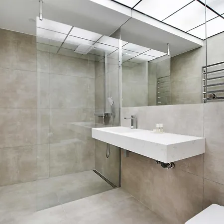 Superb With Hammam -4br-12p- Bastille Parigi